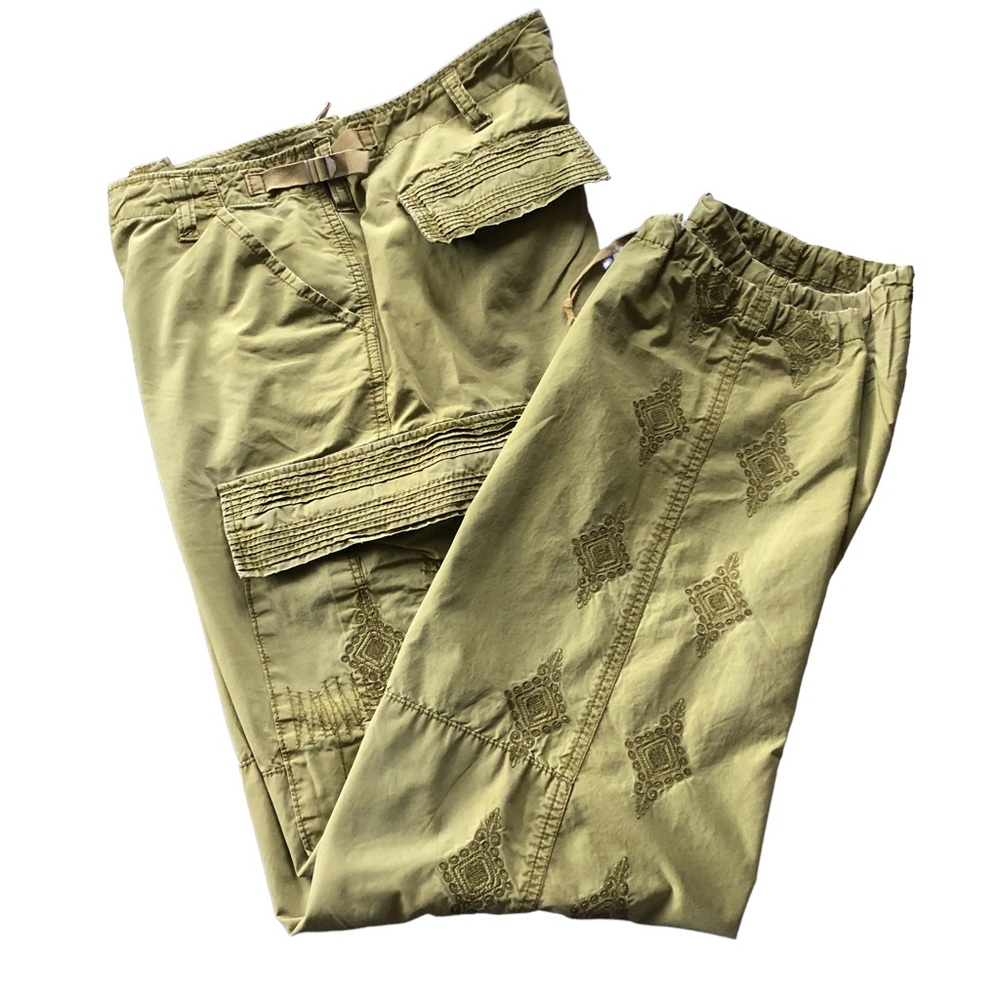 Da-Nang Cargo Pants with Cool Details size M